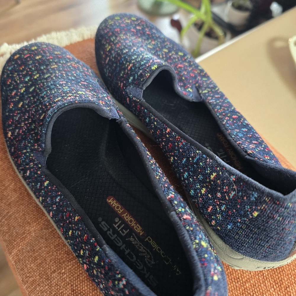 Skechers Women's Navy Multi-Color Flats